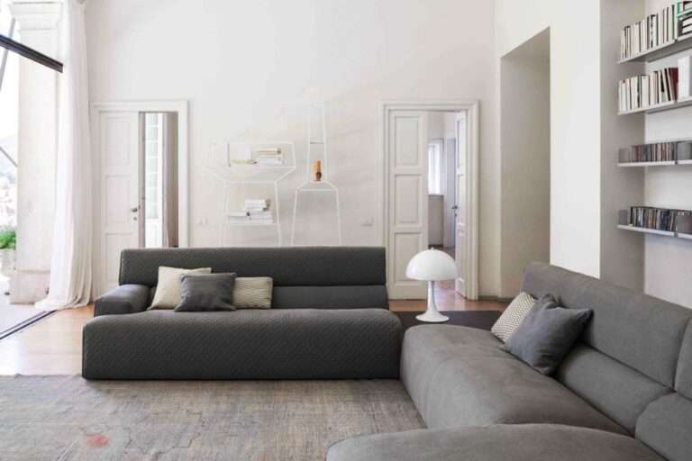 How to Choose the Perfect Sofa for Your Living Room